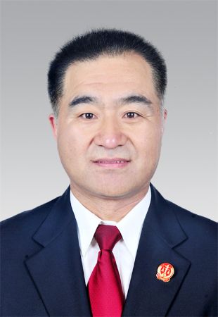 袁伟
